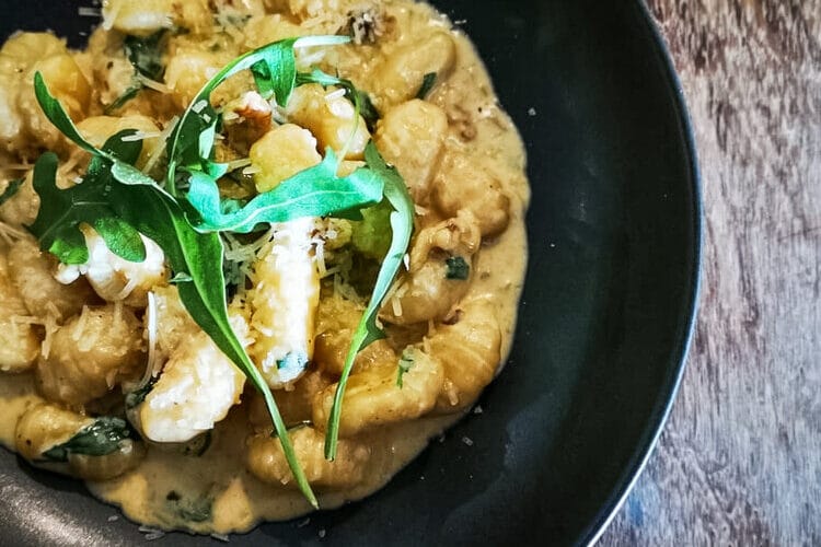 Potato Gnocchi with “gorgonzola piccante”, rocket and walnuts