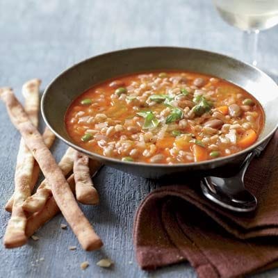 Borlotti beans and cavatappi pasta soup