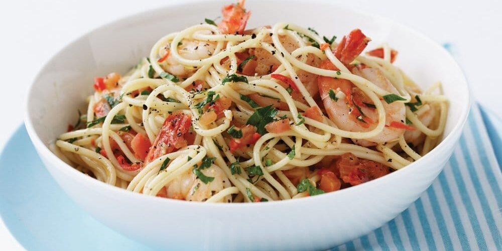 Spaghetti for 2 — Spaghetti aglio olio peperoncino & prawns