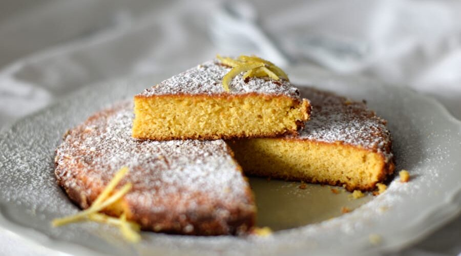 Polenta almond orange and ricotta cake